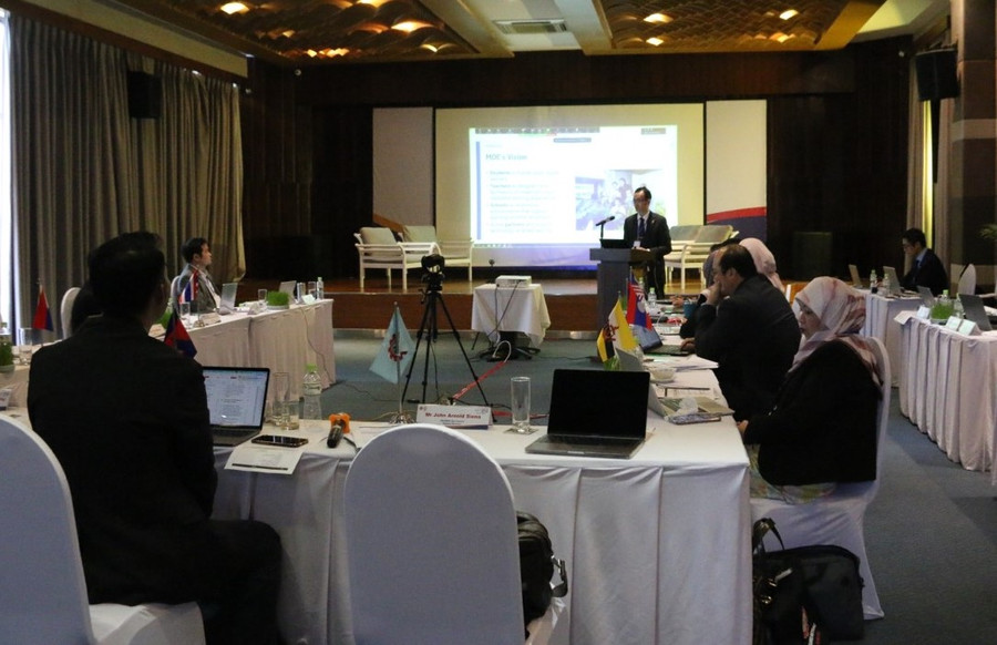 Quang cảnh buổi Diễn đàn Trực tuyến Giáo dục. Quang cảnh buổi Diễn đàn Trực tuyến Giáo dục.