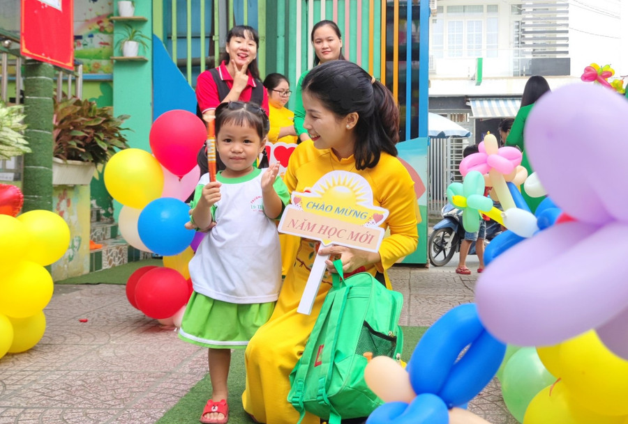 Trẻ Trường mầm non 19 Tháng 5 (quận 12, TPHCM) trong ngày tựu trường.