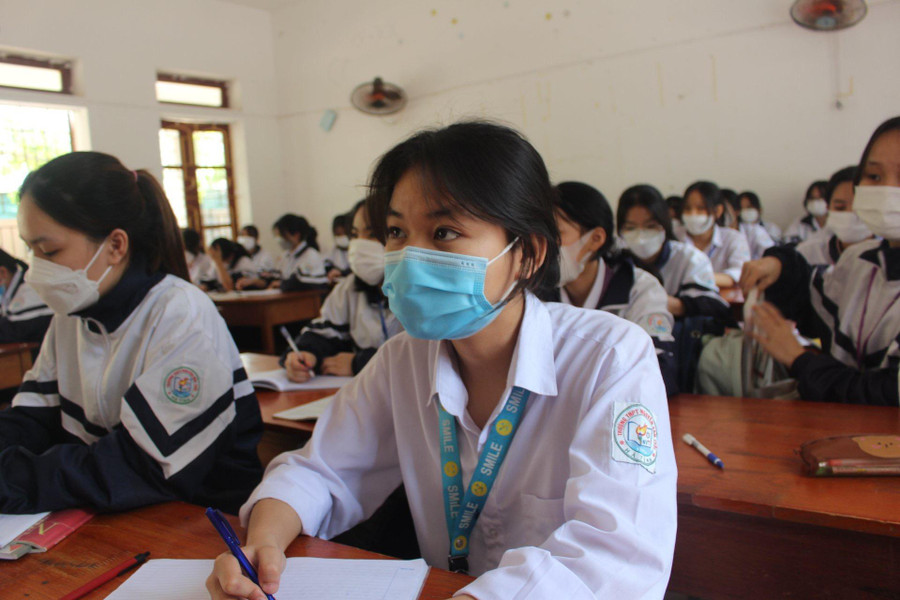 Các trường THPT đã hoàn thành chương trình ôn tập cho học sinh lớp 12.