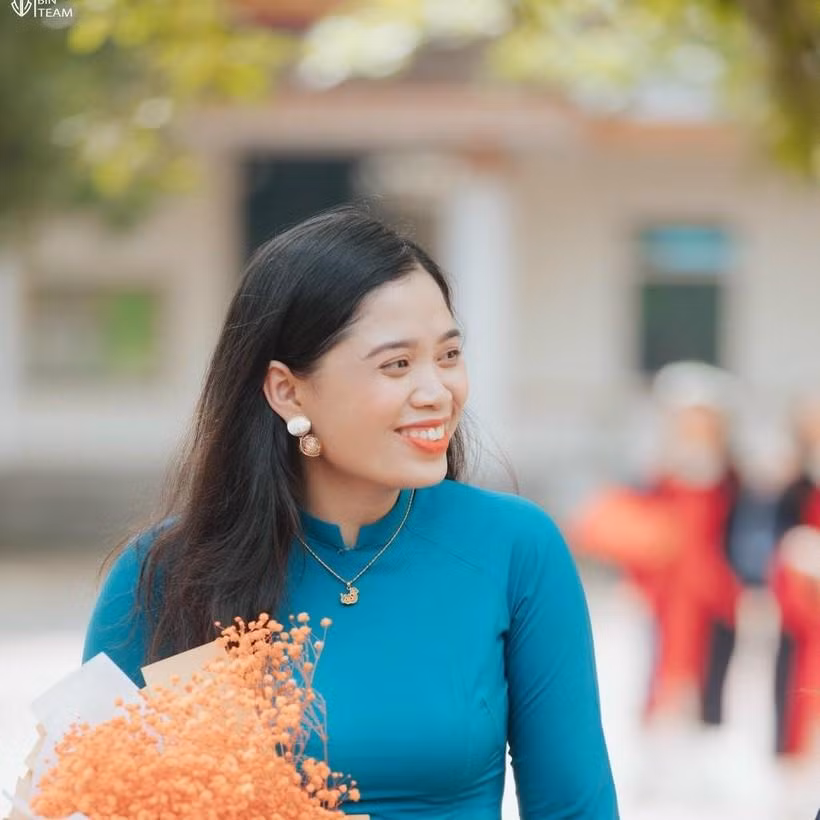 Cô giáo Dương Thị Thảo (GV Địa lý, THPT Nguyễn Văn Trỗi, huyện Lộc Hà, Hà Tĩnh).