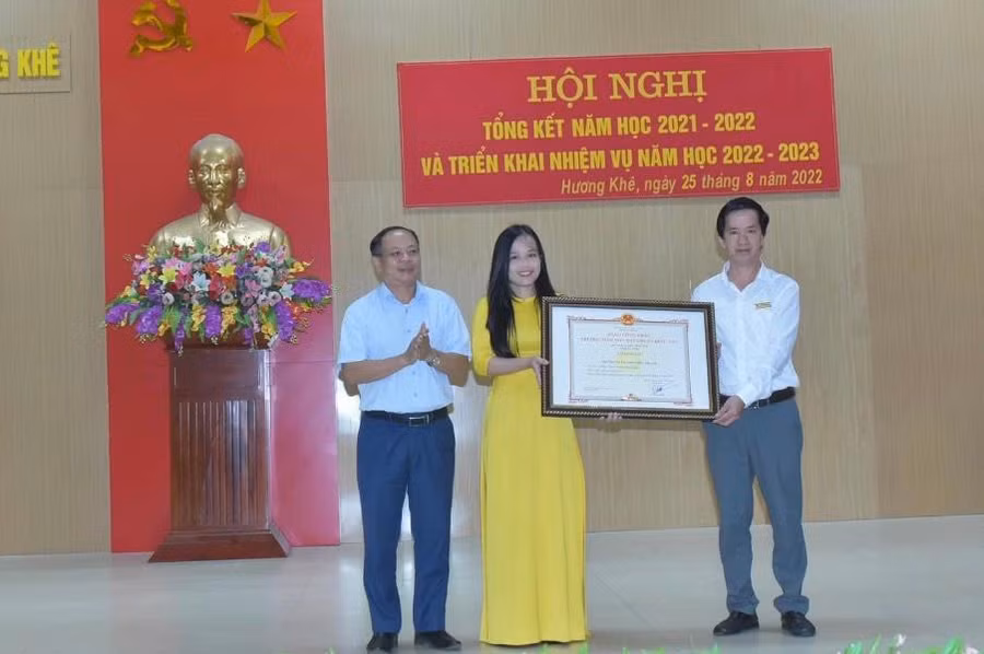 Trường Mầm non Phúc Trạch đón nhận bằng chứng nhận Trường Mầm non đạt chuẩn Quốc gia mức độ 2 vào tháng 6/2022.