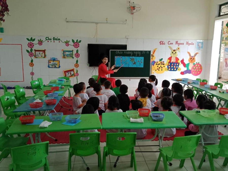 Tỷ lệ trẻ đi học chuyên cần đạt 85% - 98%, trong đó trẻ 5 tuổi chuyên cần đạt 98%. Tỷ lệ trẻ đi học chuyên cần đạt 85% - 98%, trong đó trẻ 5 tuổi chuyên cần đạt 98%.