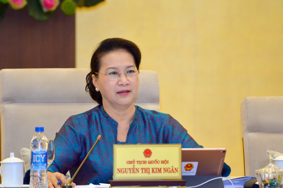 Chủ tịch Quốc hội Nguyễn Thị Kim Ngân chủ trì phiên họp Chủ tịch Quốc hội Nguyễn Thị Kim Ngân chủ trì phiên họp
