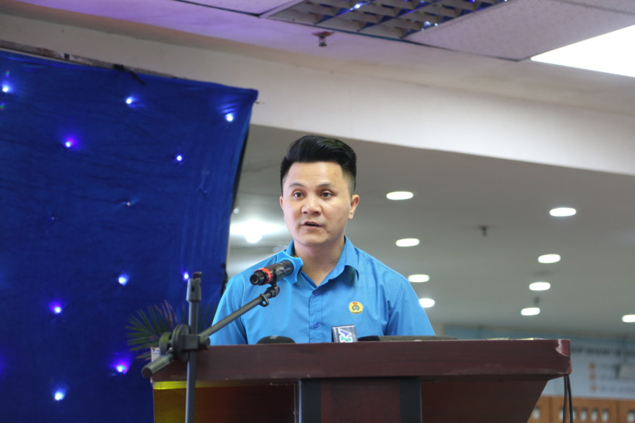 Chủ tịch Công đoàn Công ty Formosa Hà Tĩnh Hồ Sỹ Quốc mong muốn người lao động tiếp tục nỗ lực cống hiến góp phần phát triển công ty và đảm bảo đời sống gia đình.