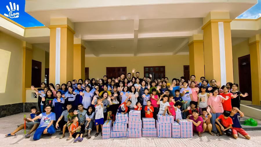 Ngoài thành tích học tập tốt Hà An còn là hạt nhân của các hoạt động thiện nguyện của trường.