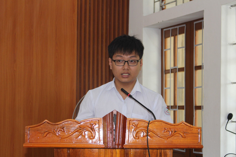 Em Đinh Cao Sơn, 12 Hoá ( THPT Chuyên Hà Tĩnh) bày tỏ quyết tâm nỗ lực hết mình trong kỳ thi.