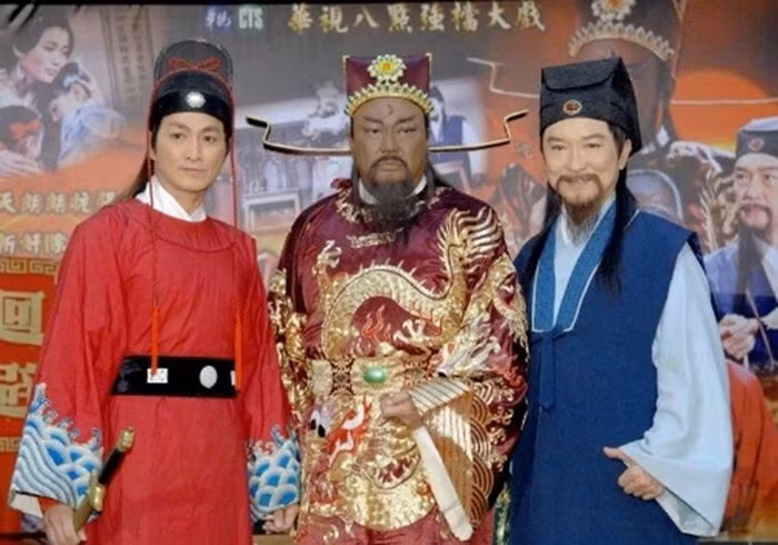 "Triển Chiêu" Hà Gia Kính: Gia sản trăm tỷ, 61 tuổi vẫn độc thân ảnh 3