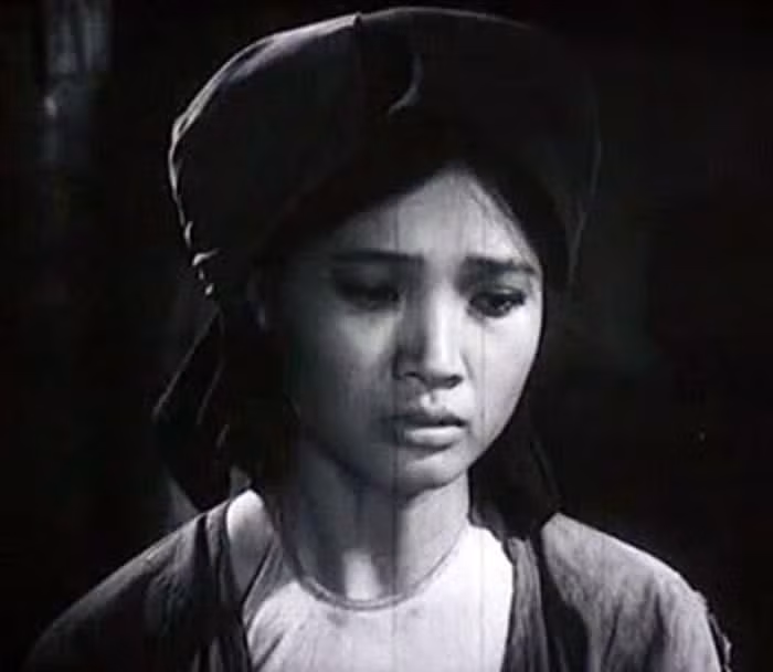 Nhan sắc chuẩn con gái Hà Nội xưa của NSƯT Lê Vân ảnh 2