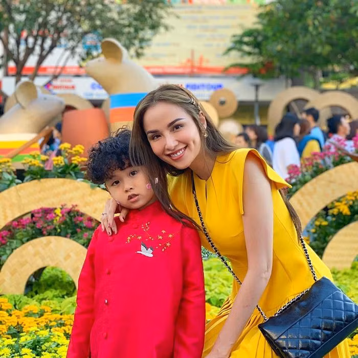 Nhiều khán giả tỏ ra tiếc nuối ngoại hình tự nhiên trước đây của Diễm Hương.