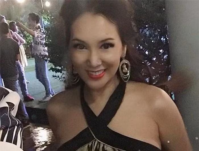 Được biết, người đẹp Mộng Vân không còn hoạt động nghệ thuật mà chuyển hẳn sang lĩnh vực bất động sản.