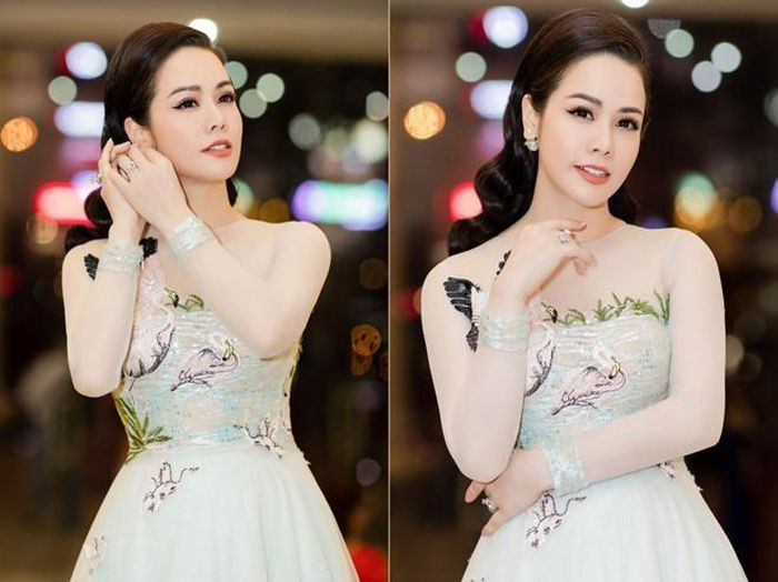 Nhật Kim Anh nhiều lần gây “choáng” với những món đồ hiệu đắt đỏ hay hột xoàn, kim cương có giá lên đến hàng tỷ đồng. Nhật Kim Anh nhiều lần gây “choáng” với những món đồ hiệu đắt đỏ hay hột xoàn, kim cương có giá lên đến hàng tỷ đồng.