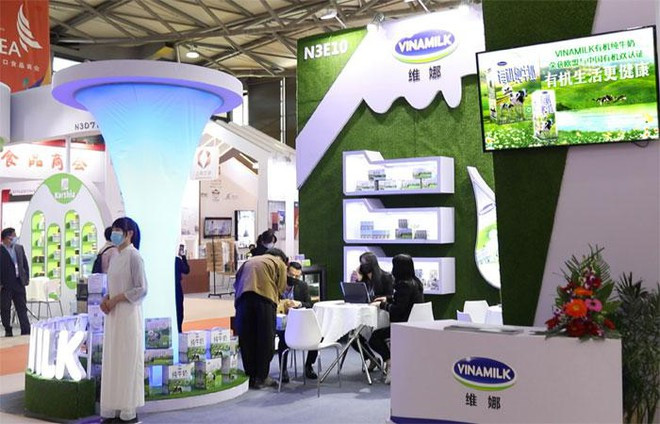 Vinamilk xuất khẩu sữa tươi Organic đi Trung Quốc ảnh 1 Vinamilk xuất khẩu sữa tươi Organic đi Trung Quốc, ra mắt ấn tượng tốt tại Triển lãm quốc tế Thượng Hải 2021 ảnh 1