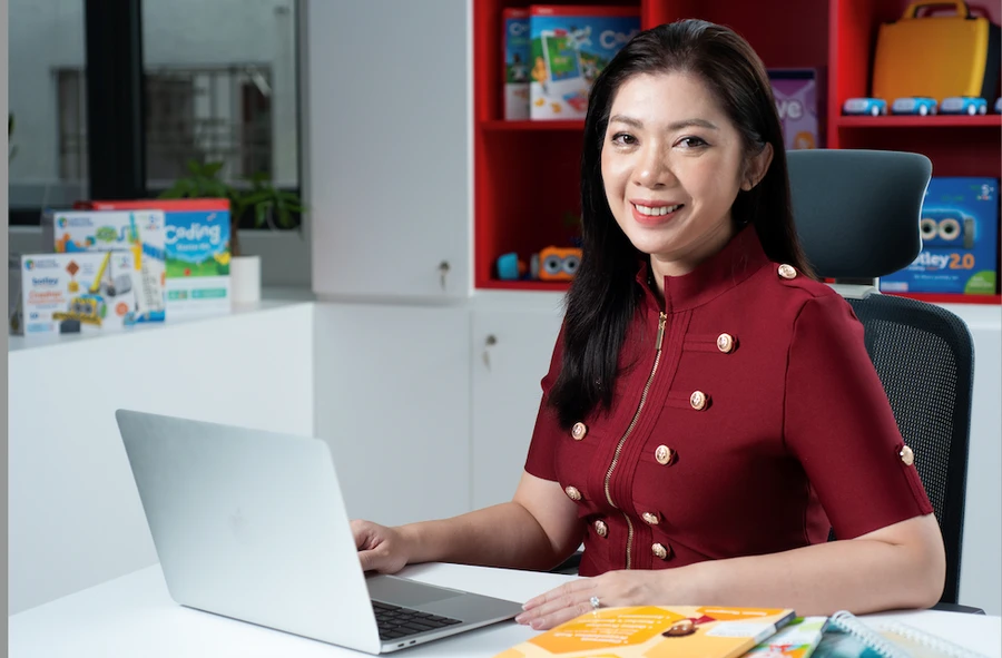 Bà Lê Thị Kim Chi - Đồng sáng lập kiêm Tổng Giám đốc (CEO) KAPLA Education - Hệ thống Tiếng Anh sáng tạo Mỹ đầu tiên tại Việt Nam.