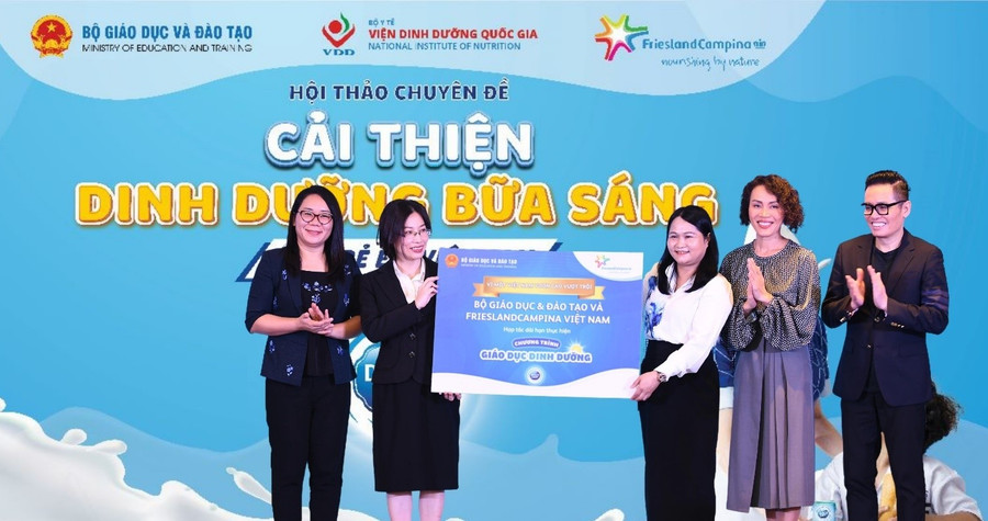 Cô Gái Hà Lan đồng hành cùng Bộ Giáo dục - Đào tạo triển khai giáo án dinh dưỡng điện tử tại các trường trên toàn quốc. Cô Gái Hà Lan đồng hành cùng Bộ Giáo dục - Đào tạo triển khai giáo án dinh dưỡng điện tử tại các trường trên toàn quốc.
