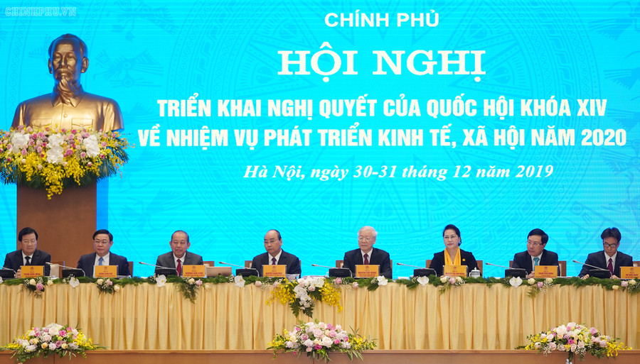 Các đồng chí lãnh đạo Đảng, Nhà nước tham dự hội nghị. Ảnh: CP Các đồng chí lãnh đạo Đảng, Nhà nước tham dự hội nghị. Ảnh: CP