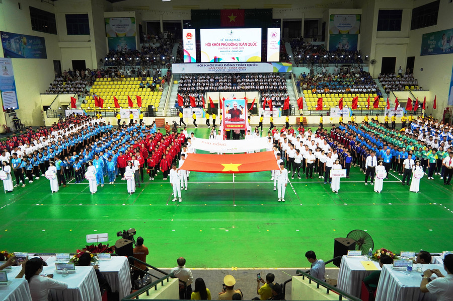 Sau lễ khai mạc, sáng nay (13/6), Hội khỏe Phù Đổng toàn quốc lần thứ X năm 2024, khu vực III khởi tranh ngày thi đấu đầu tiên với nhiều môn thi đấu như bóng đá, bóng chuyền, bơi, đá cầu,bóng rổ. Sau lễ khai mạc, sáng nay (13/6), Hội khỏe Phù Đổng toàn quốc lần thứ X năm 2024, khu vực III khởi tranh ngày thi đấu đầu tiên với nhiều môn thi đấu như bóng đá, bóng chuyền, bơi, đá cầu,bóng rổ.