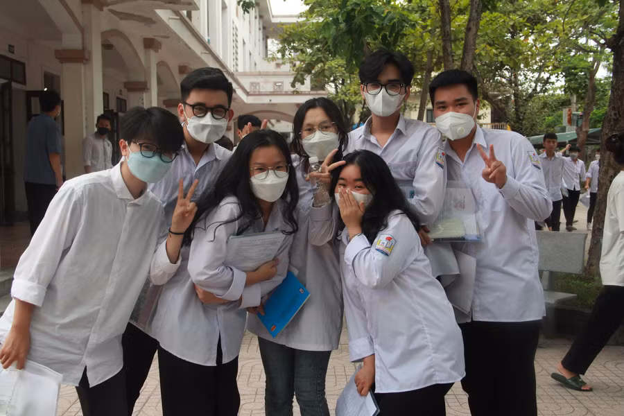 Theo các thi sính đánh gia đề thi tổ hợp năm nay vừa sức nhưng có sự phân hóa cao.