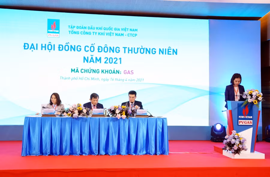 ĐHĐCĐ PV GAS 2021 đã nghe và thông qua 19 tờ trình theo quy định của Luật Doanh nghiệp, Điều lệ và Quy chế tổ chức ĐHĐCĐ thường niên