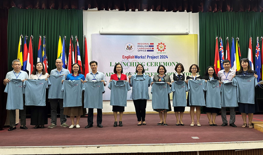 Đại diện các trường Đại học, Cao đẳng tham gia Dự án Tiếng Anh hướng nghiệp năm 2024. Đại diện các trường Đại học, Cao đẳng tham gia Dự án Tiếng Anh hướng nghiệp năm 2024.