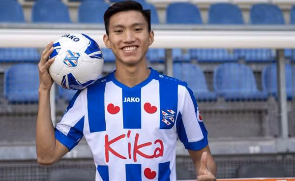 Hà Nội FC hé lộ mục tiêu xuất ngoại cầu thủ