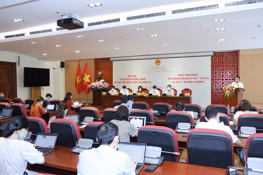 Toàn cảnh buổi họp báo