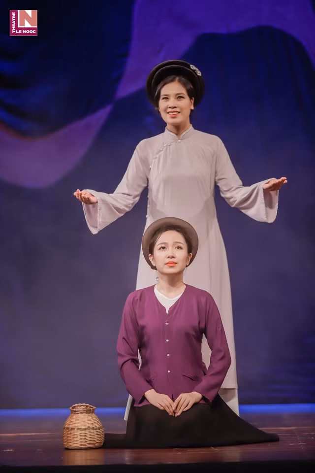 Thay thế nhân vật ông Bụt bằng hình tượng người mẹ giúp kịch "Tấm Cám" giàu tính nhân văn hơn.