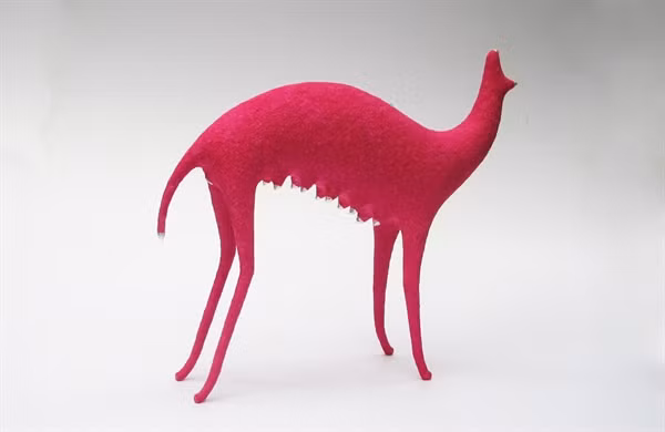 Tượng chó nghệ thuật của nhà điêu khắc Thái Nhật Minh.