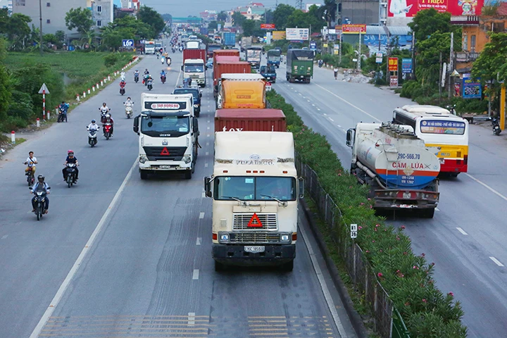 Cận cảnh những “điểm đen giao thông” trên Quốc lộ 5