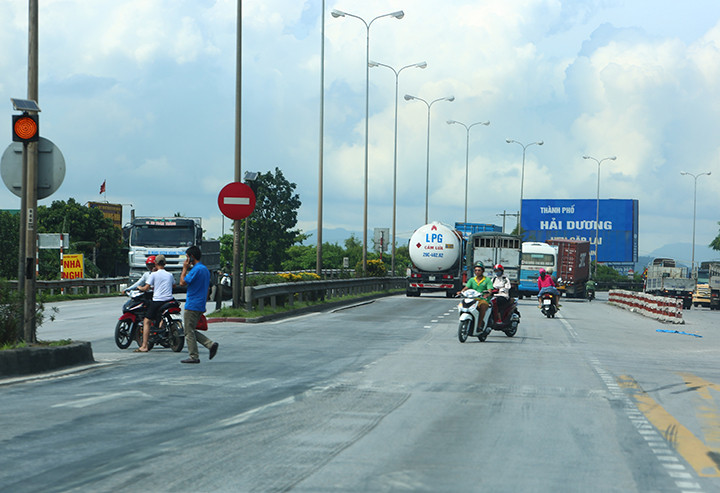 Sau hàng loạt vụ tai nạn thảm khốc, tuyến Quốc lộ 5 được coi là "điểm đen giao thông" của miền Bắc.