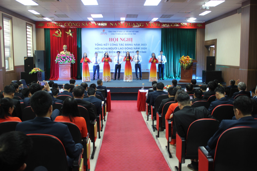 Hội nghị Tổng kết công tác Đảng và Người lao động 2023. Hội nghị Tổng kết công tác Đảng và Người lao động 2023.