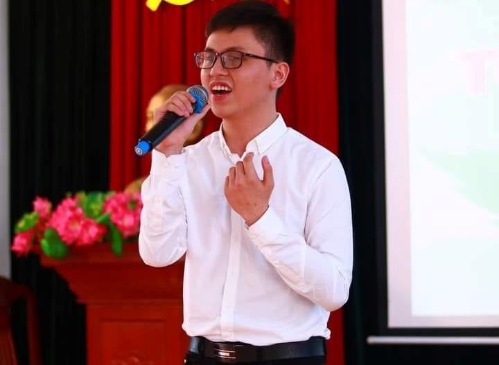 Em Đỗ Nam Khánh (HS trường THPT Phan Đình Phùng).