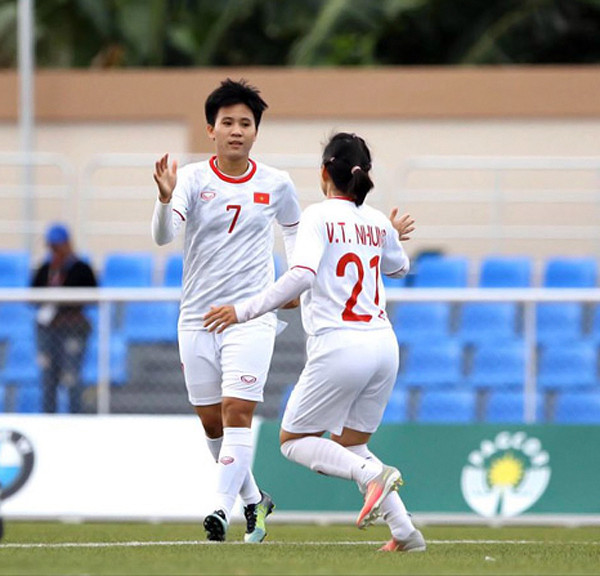 Tuyết Dung đã có cú đúp trong trận đấu rất xuất sắc