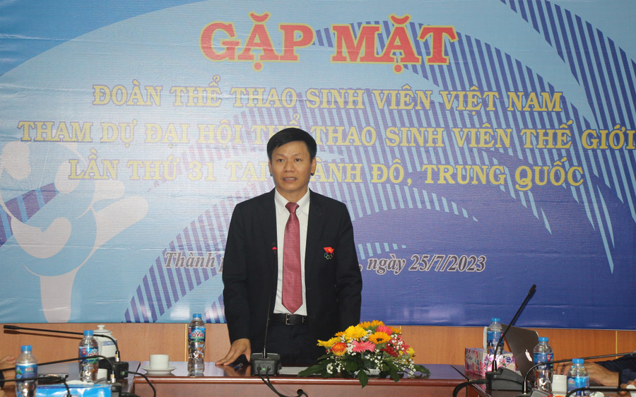 Ông Trần Thanh Đề phát biểu tại buổi gặp mặt.