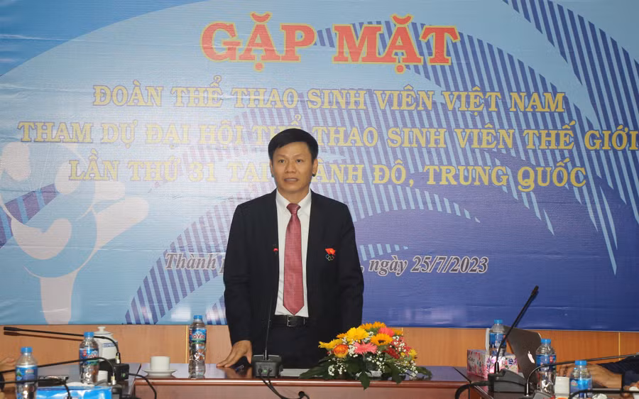 Ông Trần Thanh Đề phát biểu tại buổi gặp mặt.