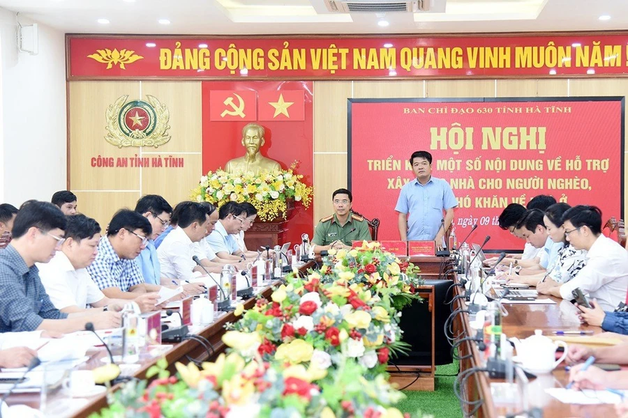 Toàn cảnh hội nghị.