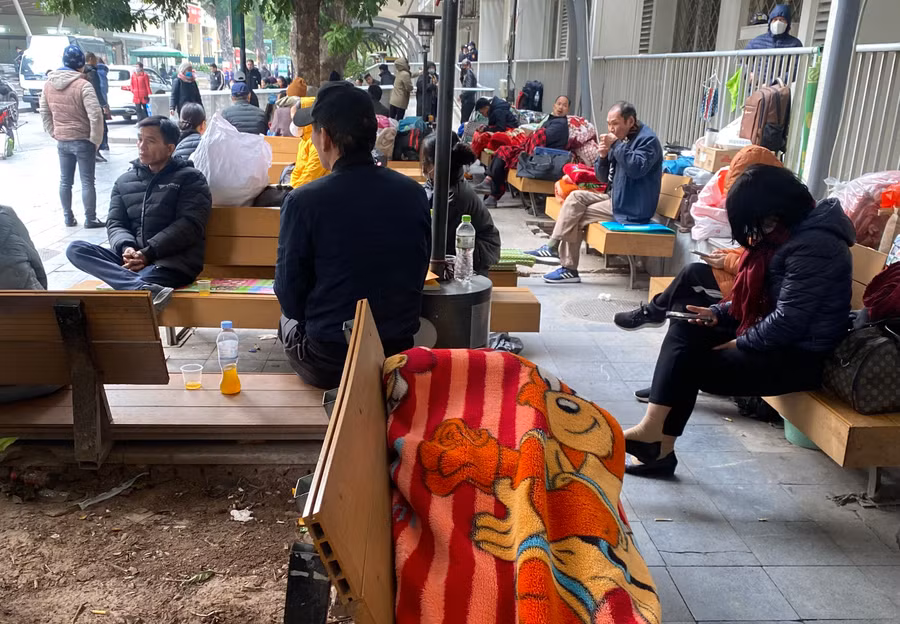 Theo Trung tâm Dự báo Khí tượng Thủy văn TW, thời tiết miền Bắc đang xuống thấp và còn kéo dài. Dự báo sẽ có những ngày rét đậm trong mùa đông năm nay và những tháng đầu năm 2024.