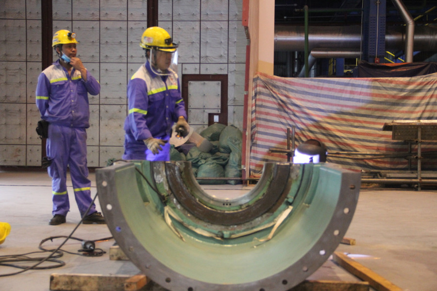 Nhà máy Nhiệt điện Vũng Áng I tiếp tục phối hợp với các đơn vị liên quan, tập trung cao cho công tác khắc phục sự cố kỹ thuật tổ máy số 1.