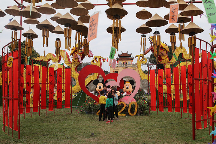 Các hoạt động tại chương trình góp phần phát huy các giá trị di sản, giúp du khách tìm về cội nguồn xưa, trân trọng những giá trị văn hóa truyền thống của dân tộc. Chương trình sẽ kéo dài đến hết ngày 2-2 (tức mùng 9 tháng Giêng Canh Tý).