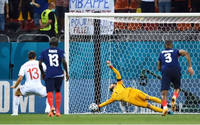 Mbappe hỏng pen, Thụy Sĩ tạo địa chấn loại Pháp trong trận cầu điên rồ - ảnh 4