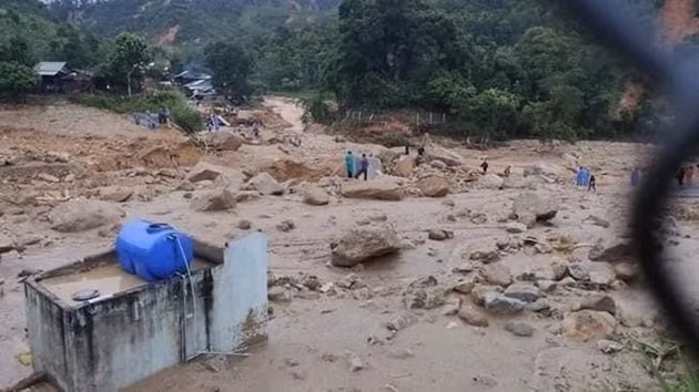 Hiện trường vụ lở đất ở Phước Sơn (Ảnh: PLO)