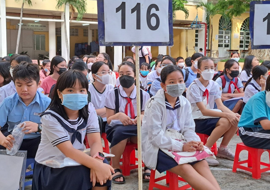Học sinh tham gia kỳ khảo sát vào Trường THPT chuyên Trần Đại Nghĩa năm học 2023-2024. Ảnh. TN. Học sinh tham gia kỳ khảo sát vào Trường THPT chuyên Trần Đại Nghĩa năm học 2023-2024. Ảnh. TN.