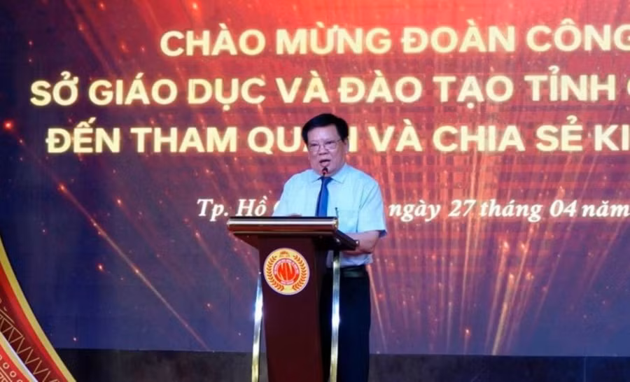 Ông Thái Viết Tường phát biểu tại buổi làm việc.