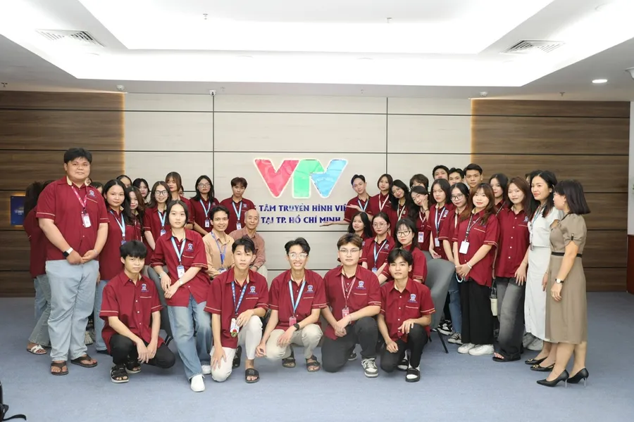 NTTU_Sinh viên Khoa Truyền thông sáng tạo của Trường tham quan trải nghiệm, học tập thực tế tại Trung tâm Truyền hình Việt Nam tại TPHCM – VTV9.