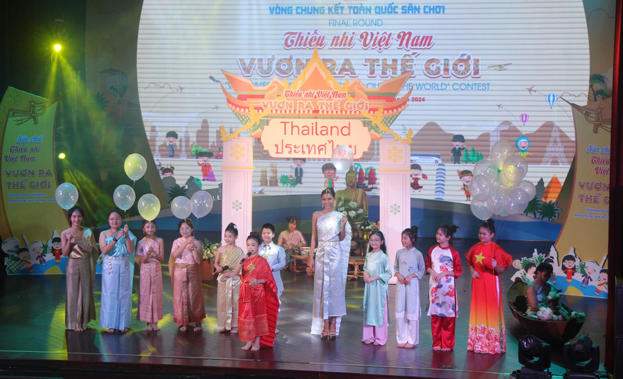 Tiết mục biểu diễn tại vòng chung kết.