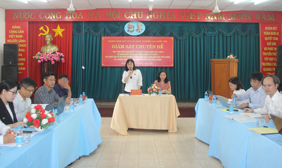 Bà Nguyễn Thị Mai Hoa phát biểu tại buổi làm việc. Bà Nguyễn Thị Mai Hoa phát biểu tại buổi làm việc.