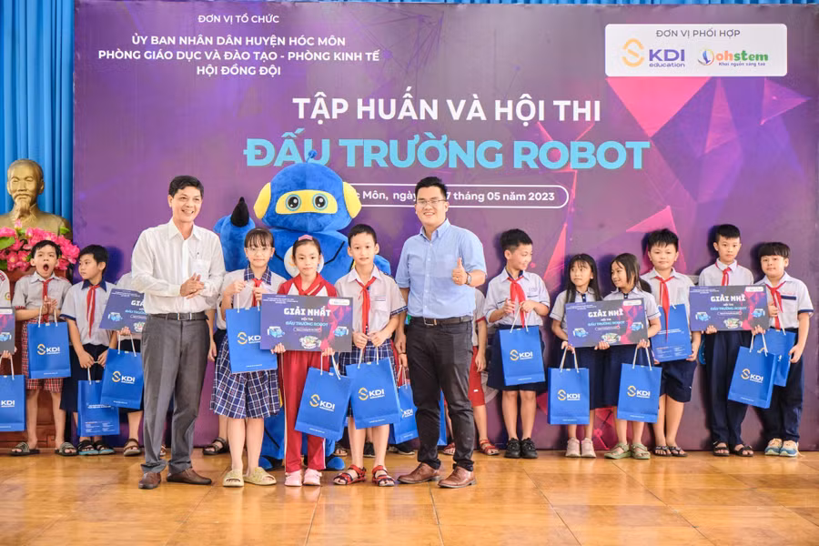 Trường Tiểu học Bùi Văn Ngữ xuất sắc đạt giải nhất.