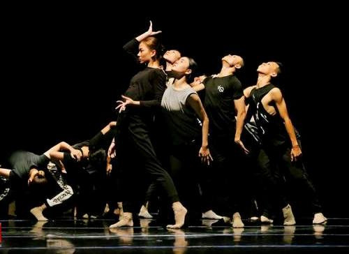 Màn múa hiện đại