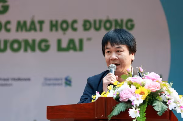 Nhà báo Phan Việt Hùng – Phó tổng biên tập báo Nhi Đồng phát biểu phát động cuộc thi