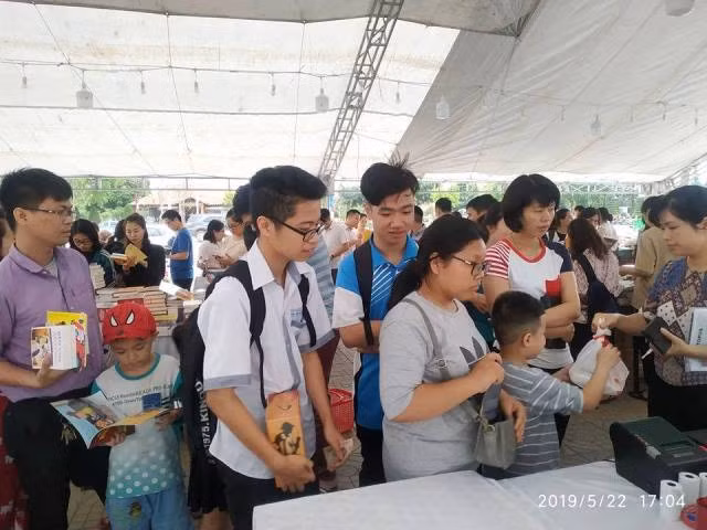 Thoải mái lựa chọn những cuốn sách ứng ý