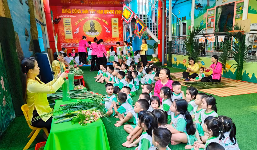 Giờ hoạt động của trẻ Trường mầm non 19 Tháng 5 (quận 12, TPHCM).